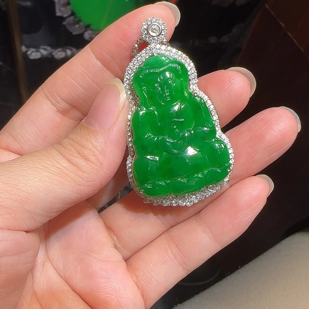 翡翠18K金镶嵌吊坠(赠链)