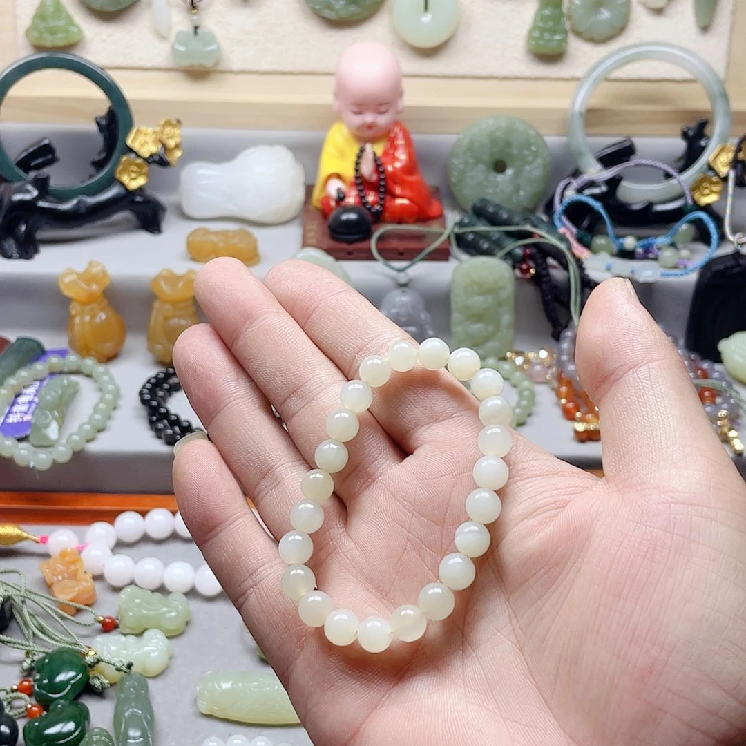 和田玉未镶嵌颈饰?*