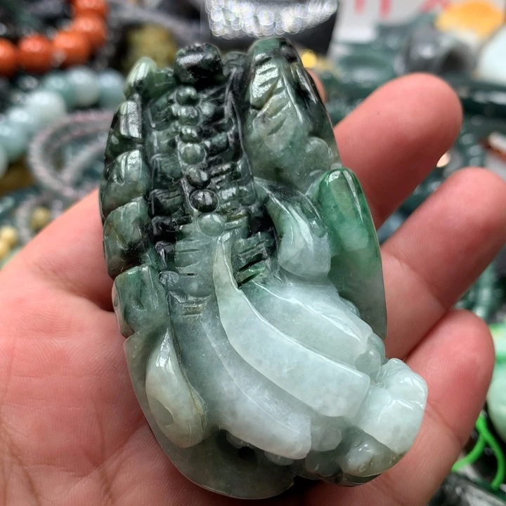 翡翠颈饰未镶嵌保真天然A货翡翠