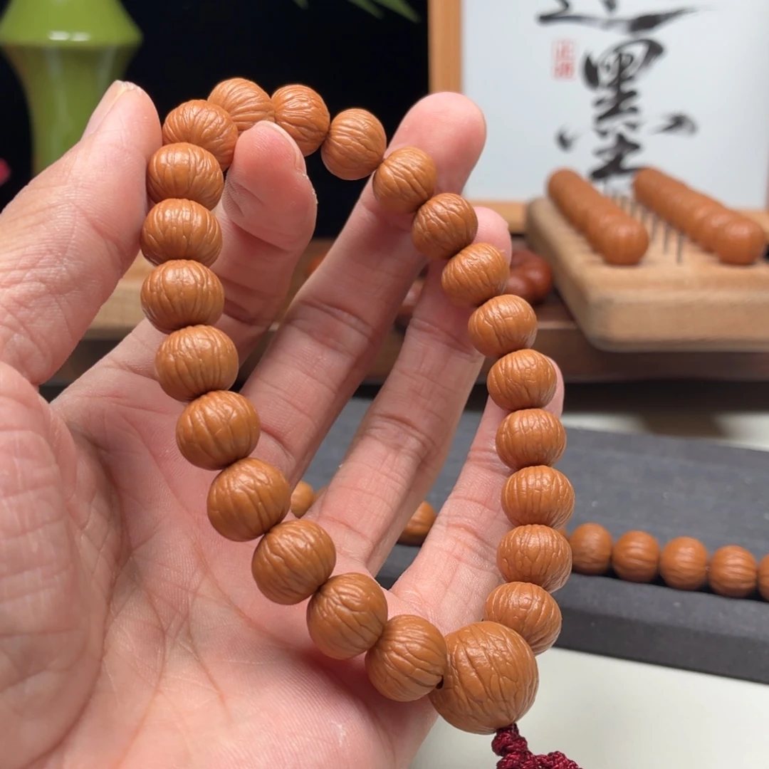 顺***。猴头核桃手串12土豪毕业