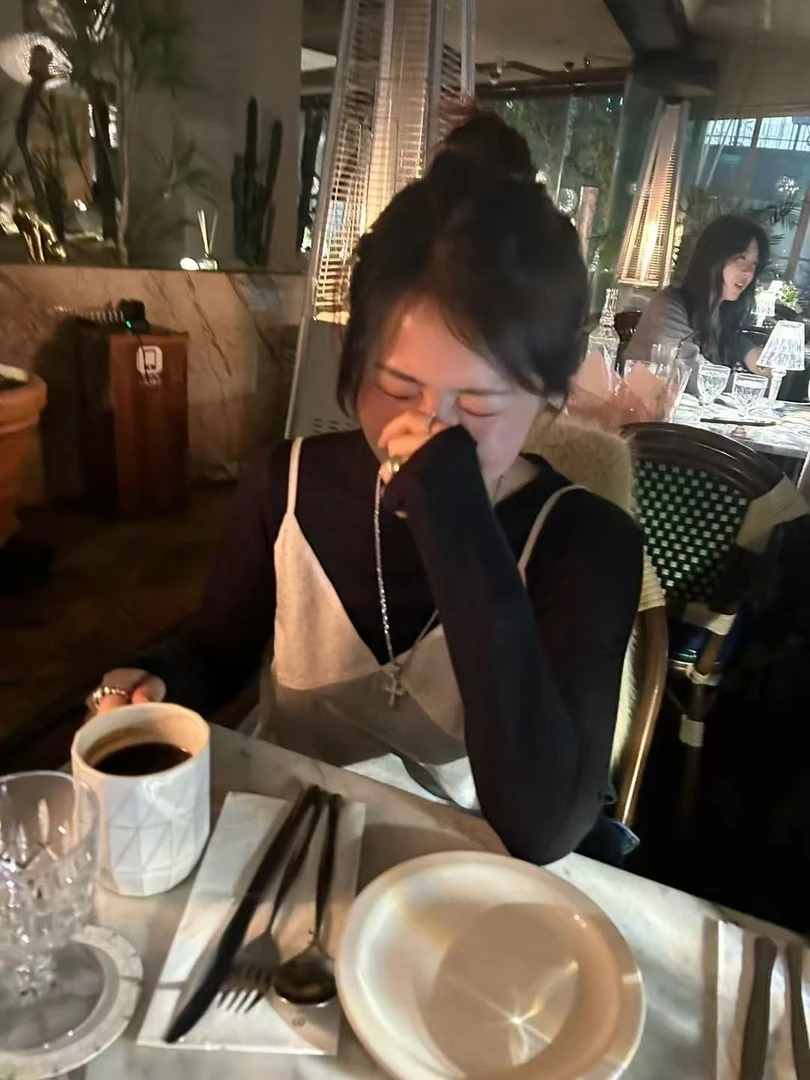 韩国东大门正品时尚打底T恤021702（NO退NO换）