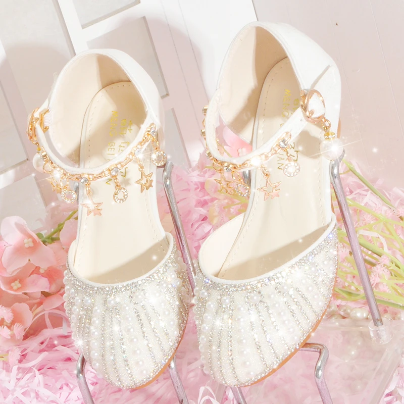 新品巴拉巴拉儿童白色公主鞋高跟软底小皮鞋女学生演出走秀主持礼