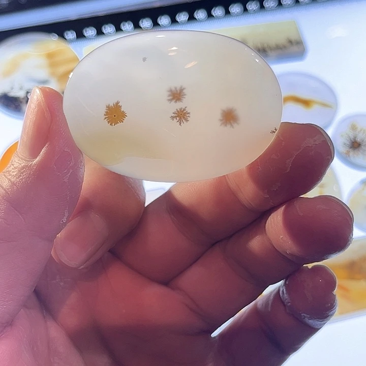 玛瑙/玉髓未镶嵌吊坠(不含链)