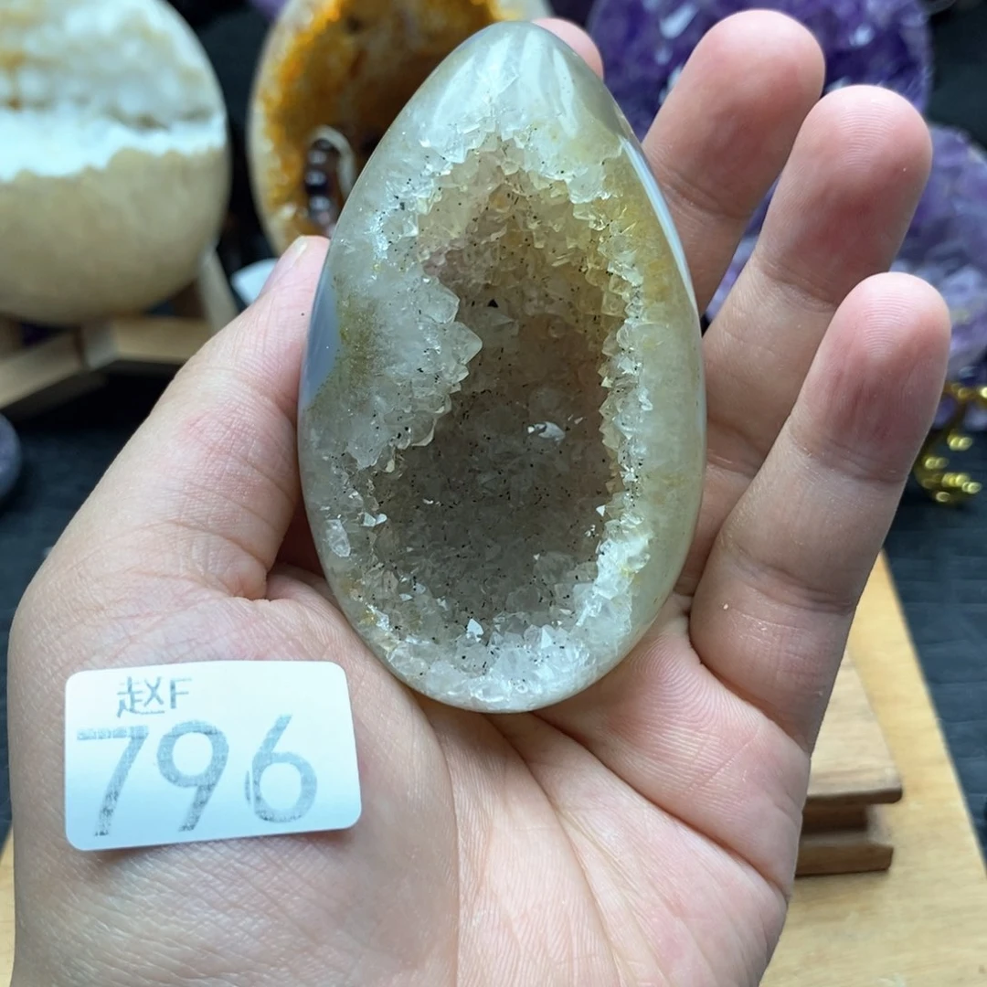 未镶嵌水晶大型摆件（非配饰）