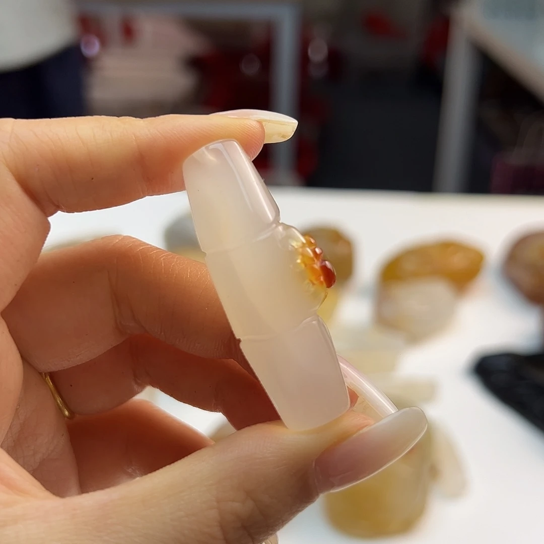 玛瑙/玉髓未镶嵌颈饰