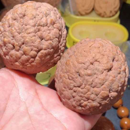 文玩核桃把件练手金刚菩提