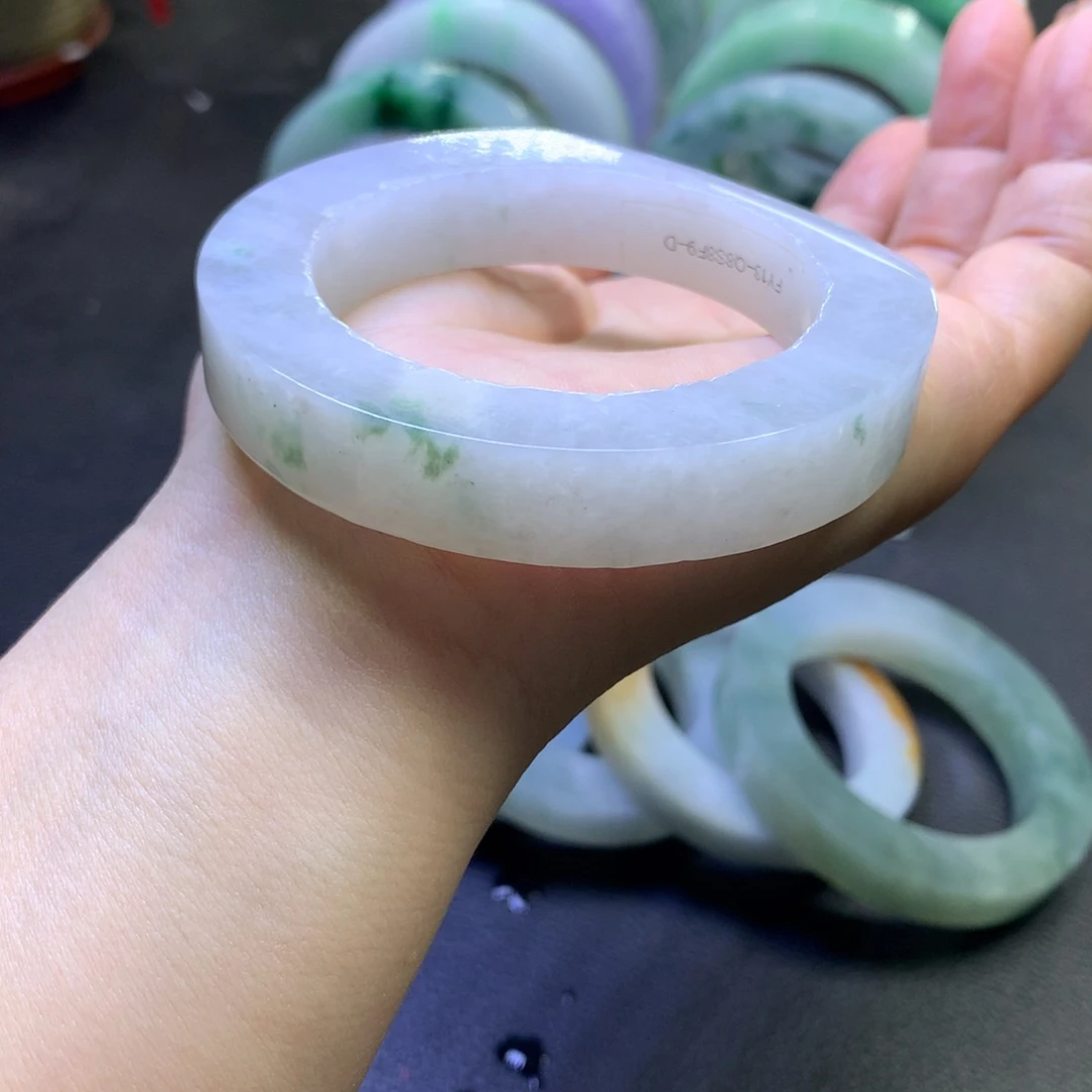 未镶嵌翡翠定制翡翠