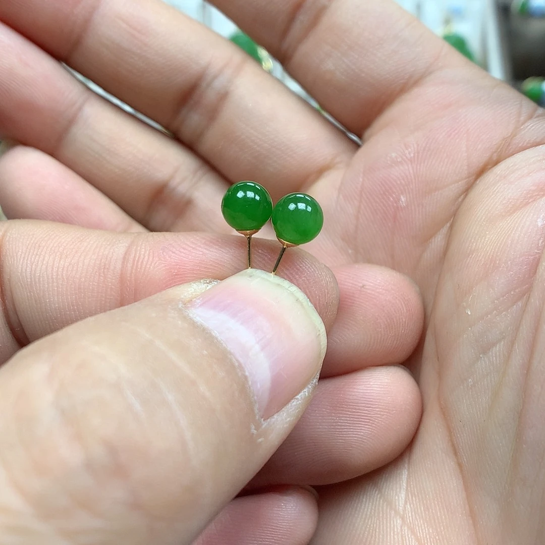 和田玉耳饰18K金镶嵌6mm