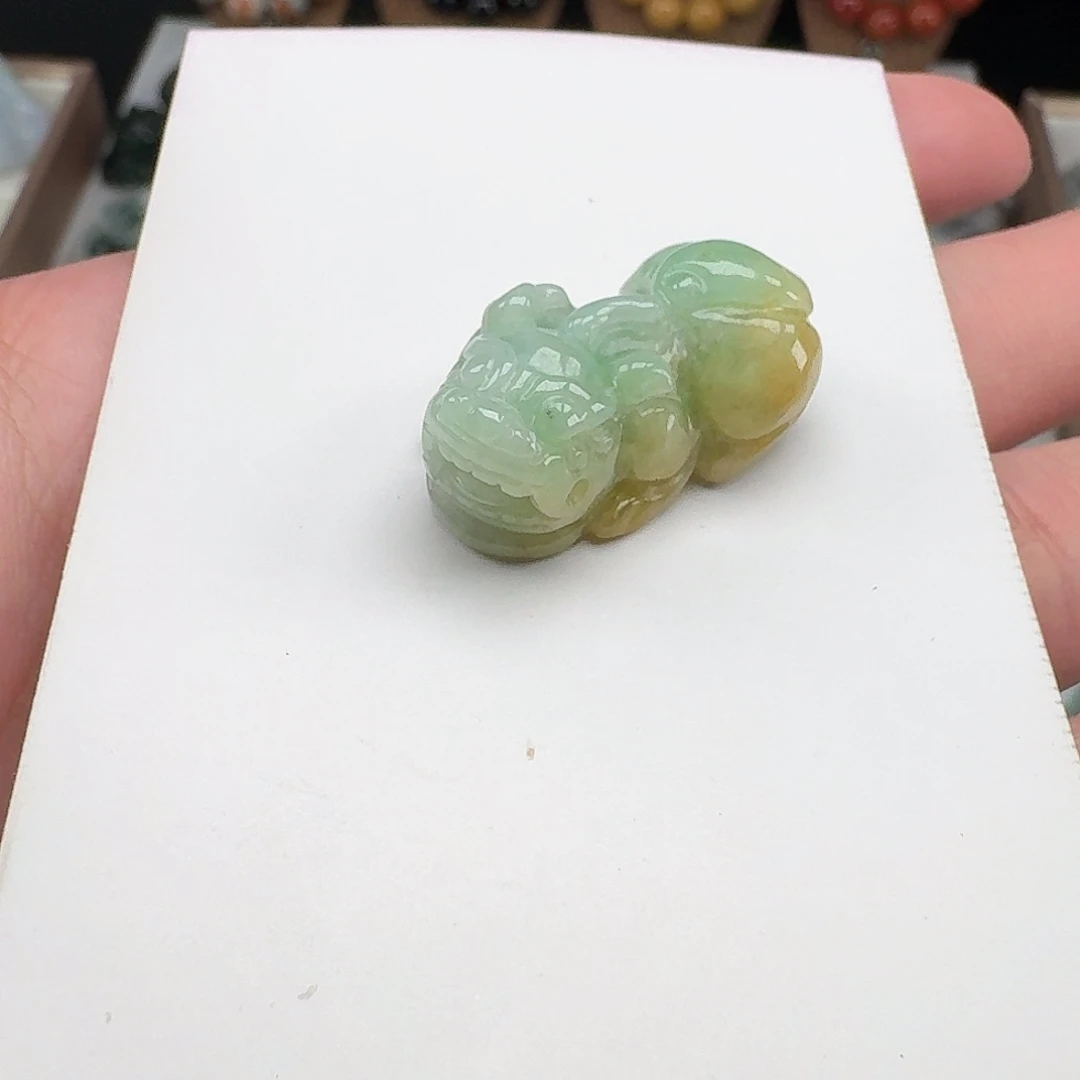 翡翠未镶嵌颈饰天然翡翠