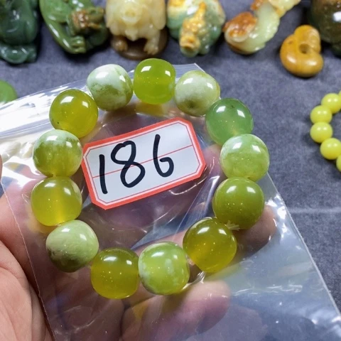 未镶嵌蛇纹石玉手链