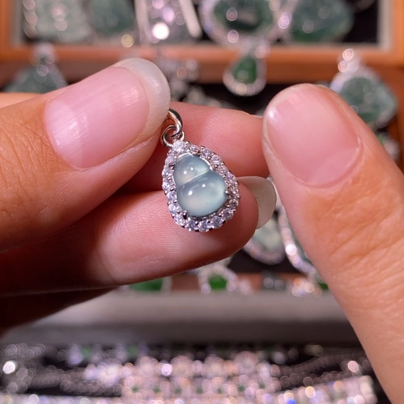 【闪购商品】翡翠未镶嵌颈饰天然