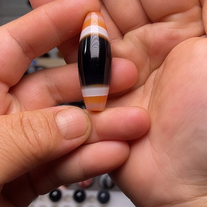 玛瑙/玉髓颈饰未镶嵌芝****量