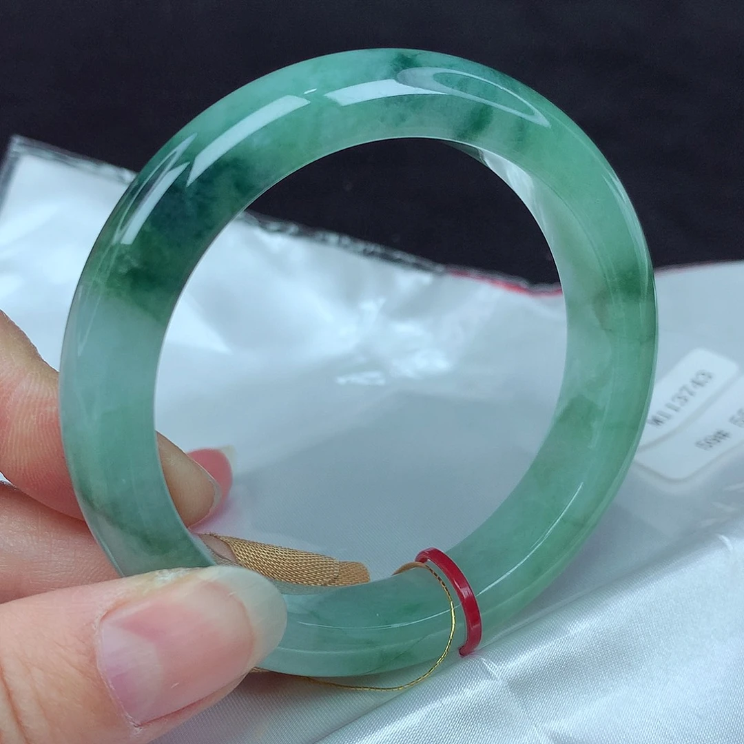 翡翠手镯未镶嵌59圈743