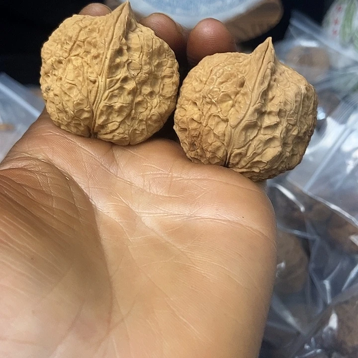 把件文玩核桃云南铁核桃基地82