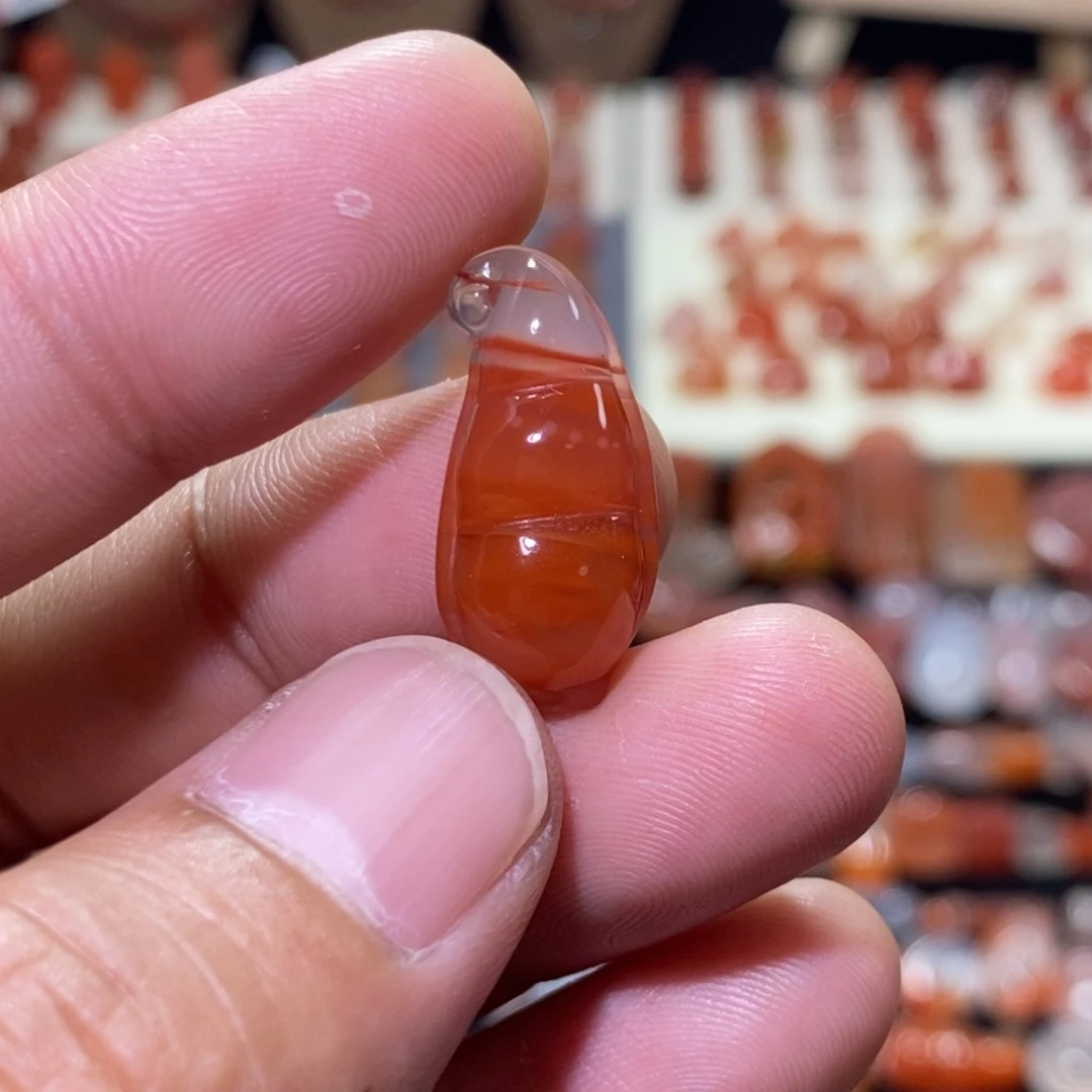 南红玛瑙冰飘未镶嵌福豆1