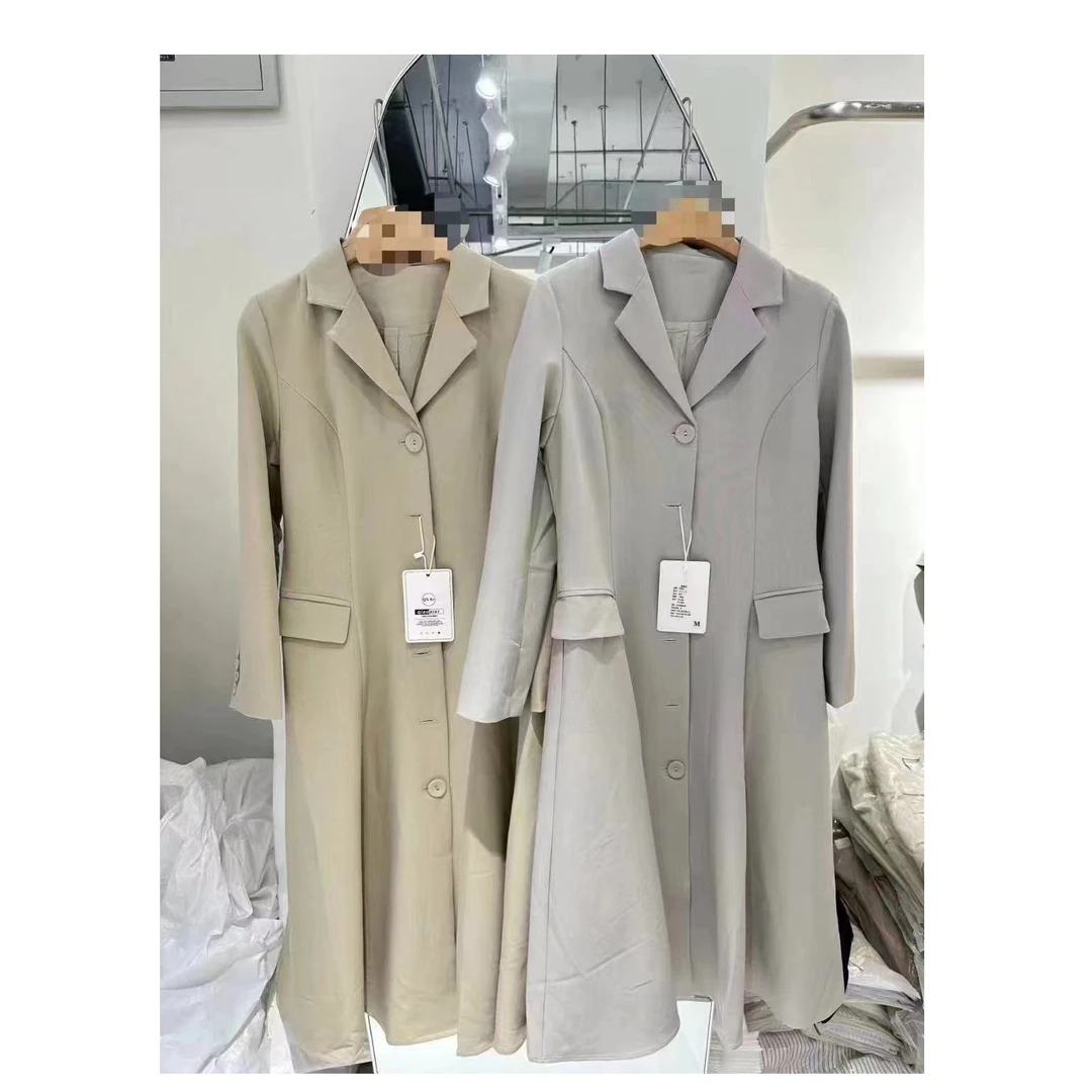 9039两色翻领风衣