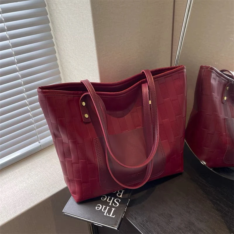 红色婚包大容量包包女2025新款小众感单肩通勤包新娘结婚托特包女