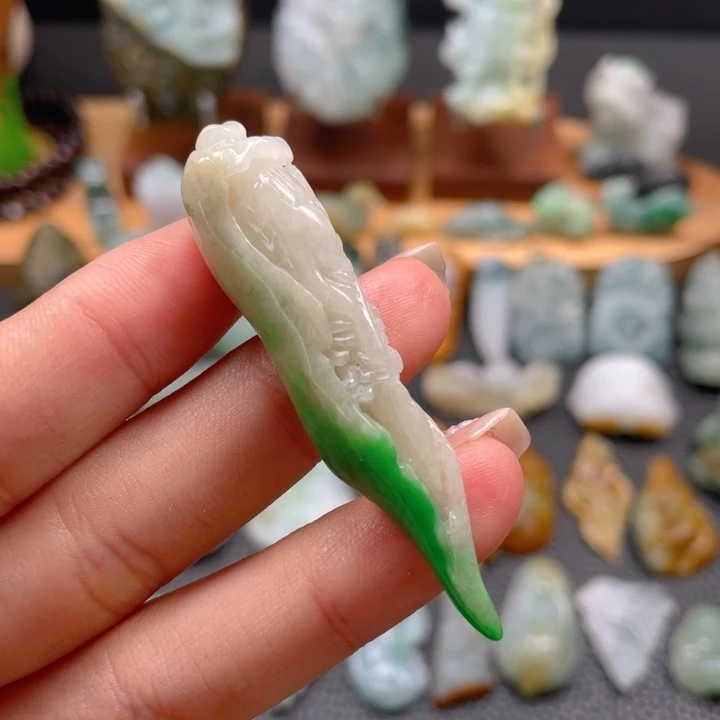 定制翡翠未镶嵌翡翠