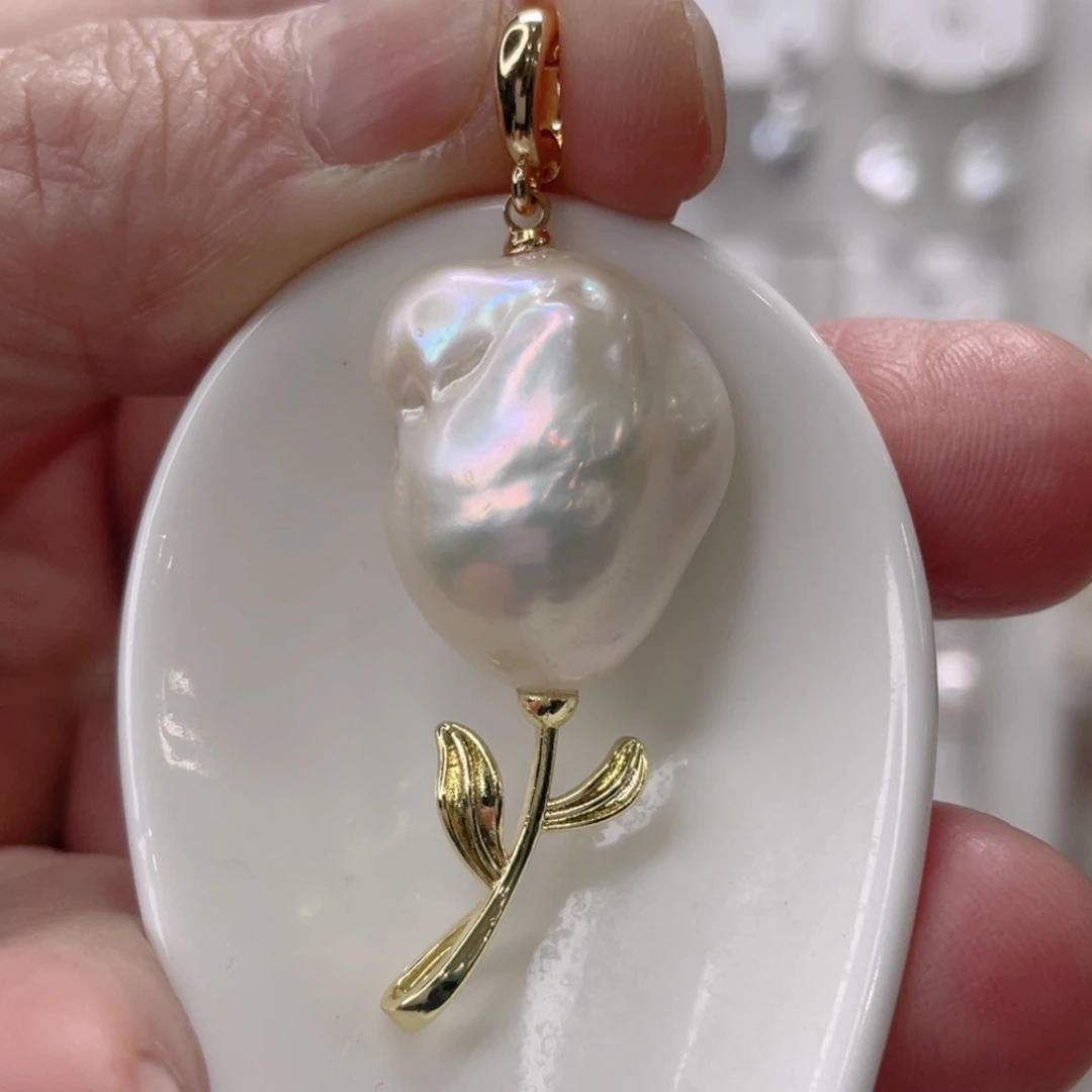 颈饰未镶嵌淡水珍珠