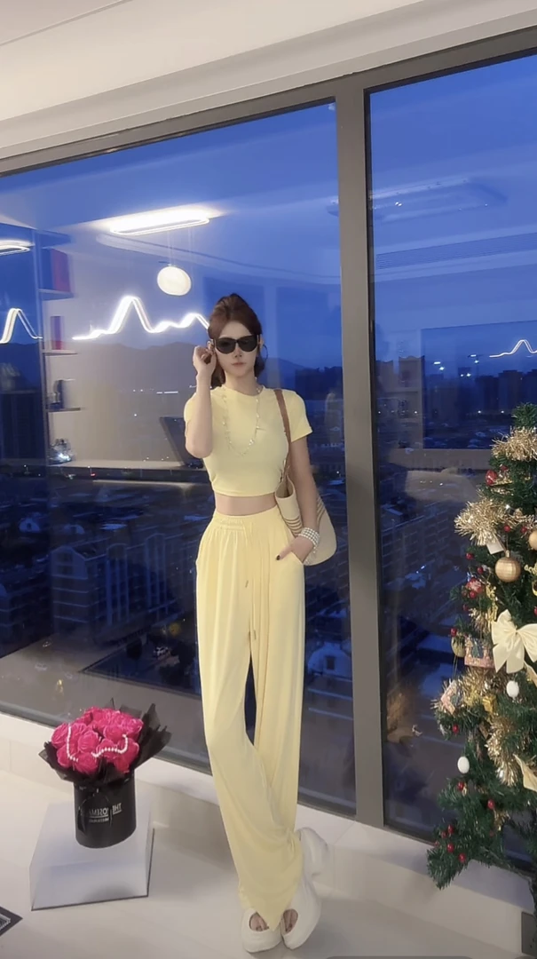 恩熙高定休闲运动套装修身短款圆领短袖T阔腿裤两件套女夏季套装