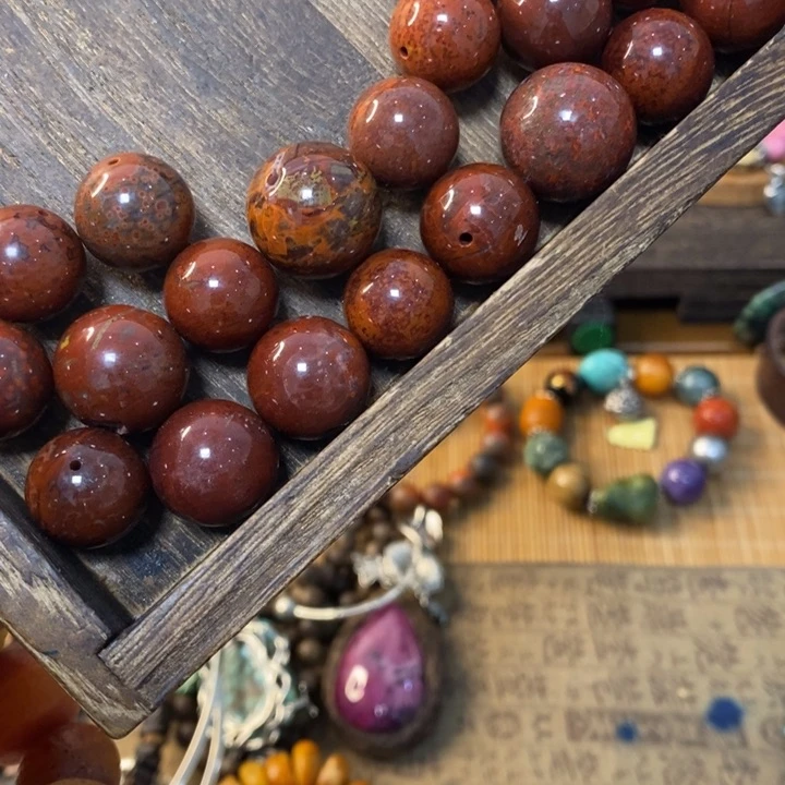 南红玛瑙颈饰未镶嵌