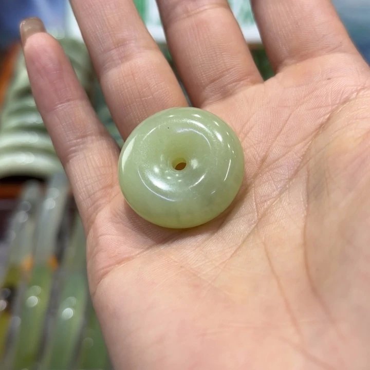 岫玉未镶嵌手镯天然