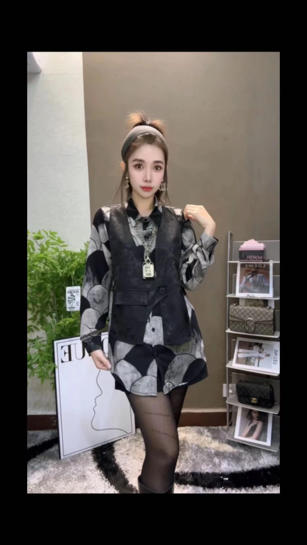 马夹拼接假两件衬衫女2025年新款气质简约开衫上衣显瘦百搭衬衣