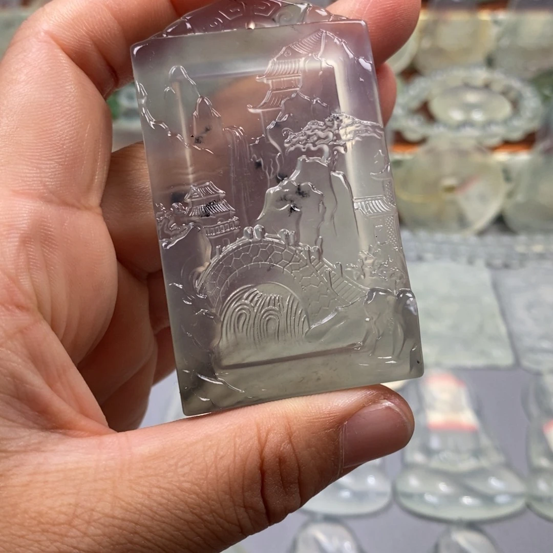 蛇纹石玉未镶嵌颈饰