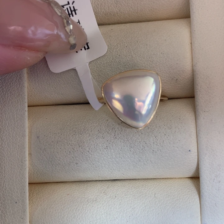 18K金镶嵌戒指拼合珍珠（马贝珠）