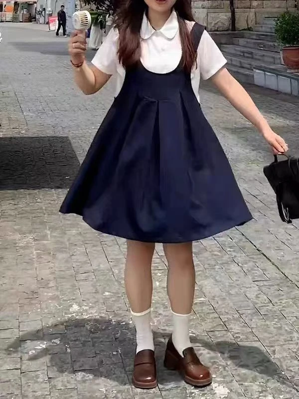 大码显瘦衬衫上衣背带裙两件套Q