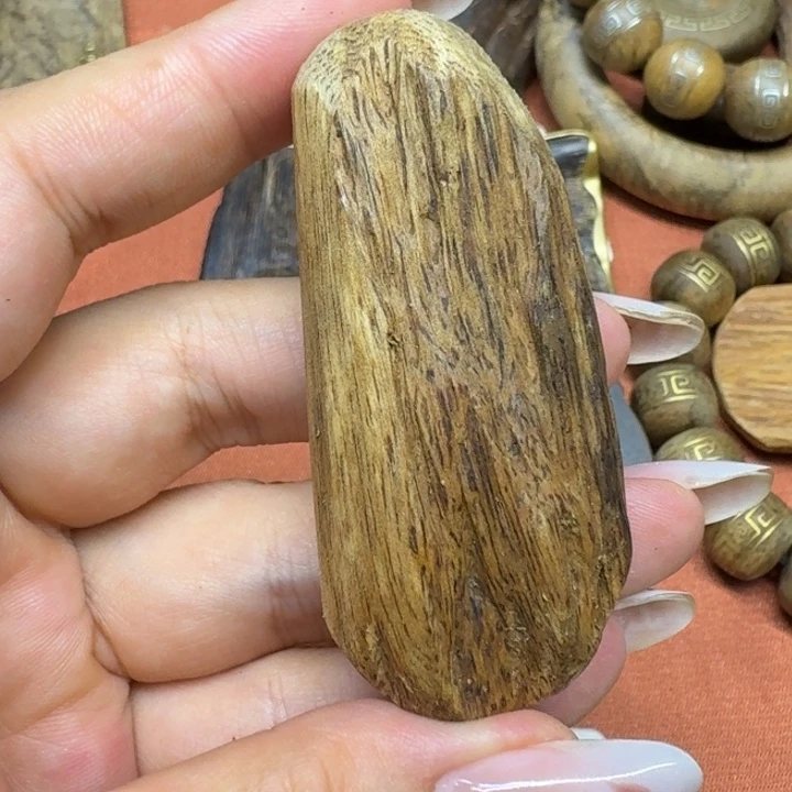 大叶紫檀（黑酸枝木类）