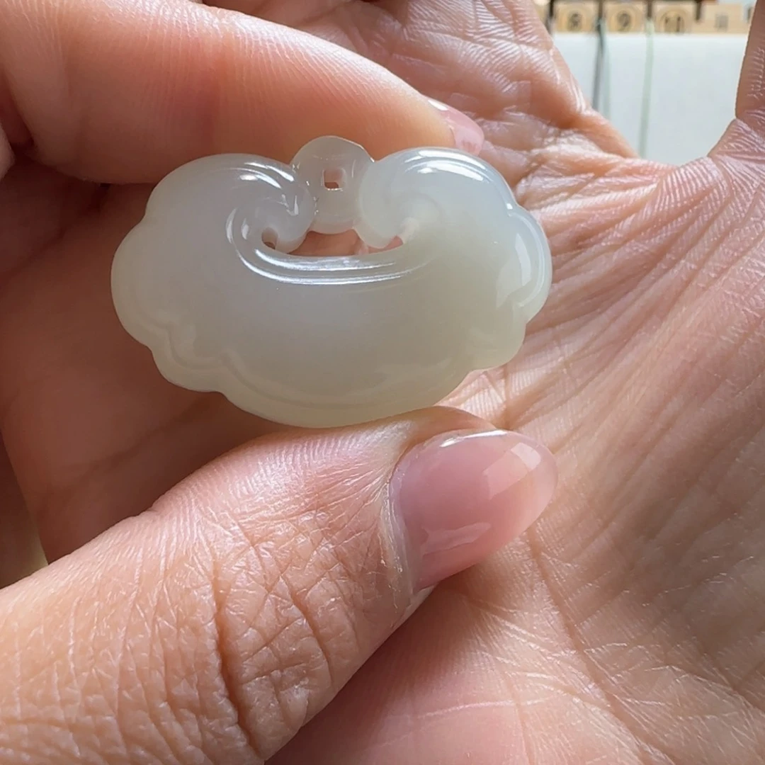 和田玉颈饰未镶嵌香****a