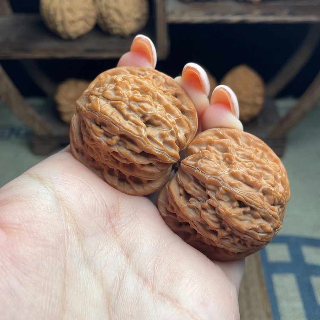 吊坠文玩核桃40全品红皮山地磨盘