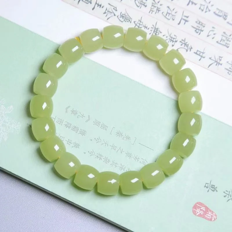 新疆天然和田玉10mm黄口直切精美手串