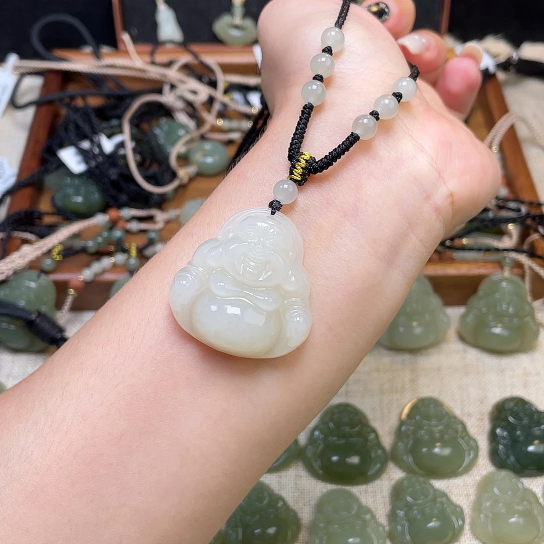 和田玉未镶嵌颈饰35佛