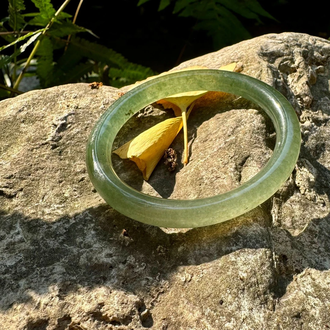 冰种老蓝水翡翠手镯55.5圈口