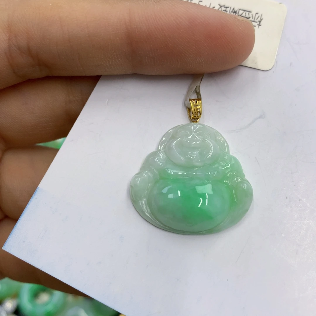 翡翠18K金镶嵌颈饰翡翠