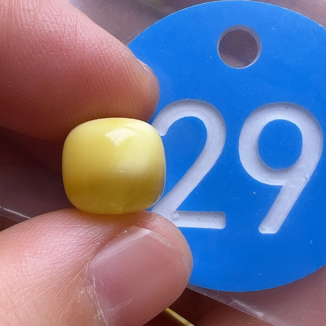 蜜蜡未镶嵌珠宝奇石10.5m m