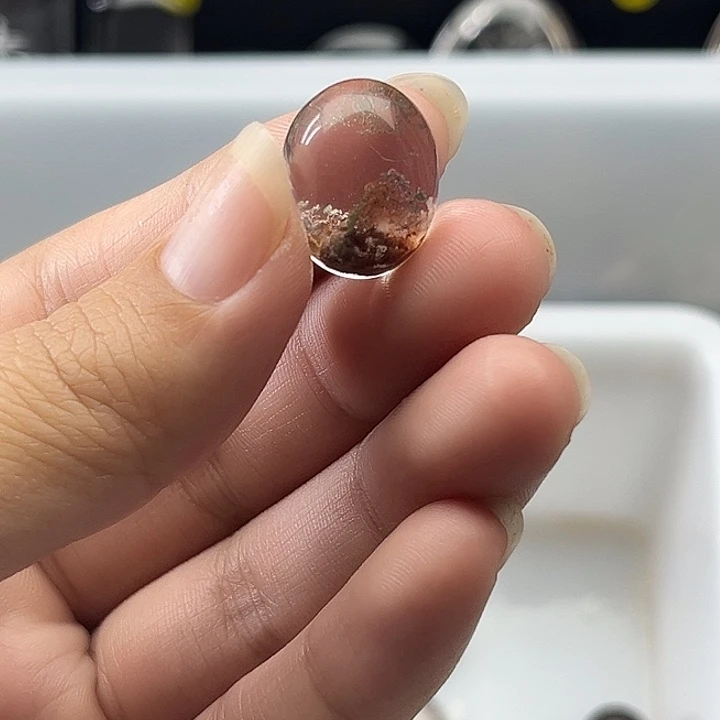 月***色吊坠(赠链)未镶嵌水晶