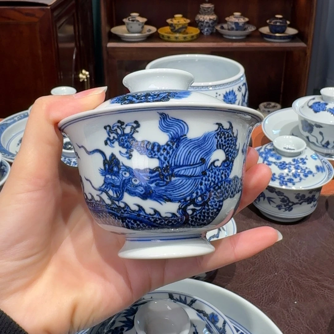 青花雯华堂手绘盖碗