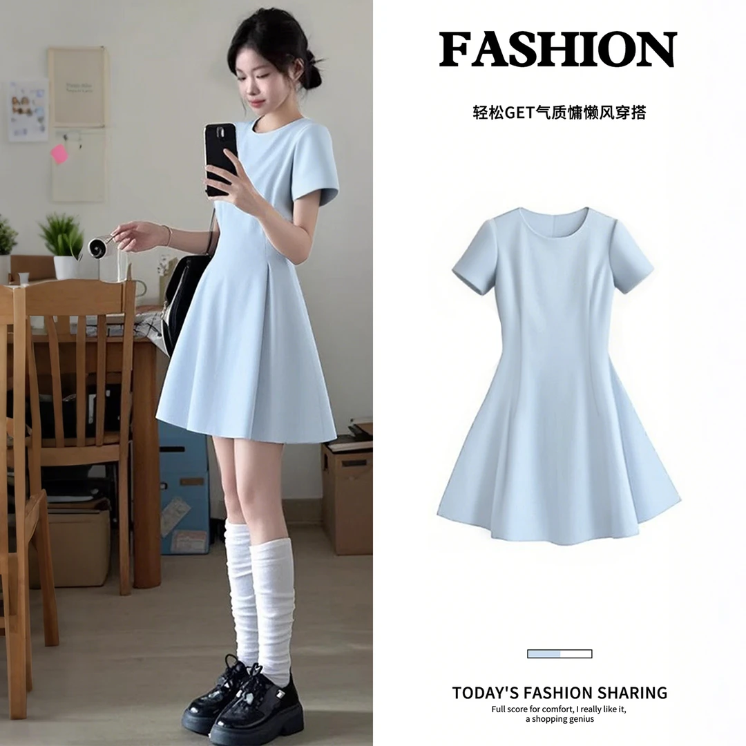 蓝色正肩有袖连衣裙女夏日绝美小裙子巨好看小众多巴胺掐收腰短裙