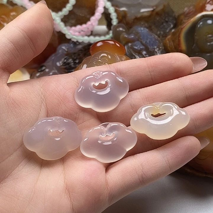 玛瑙/玉髓未镶嵌颈饰多样性发其一