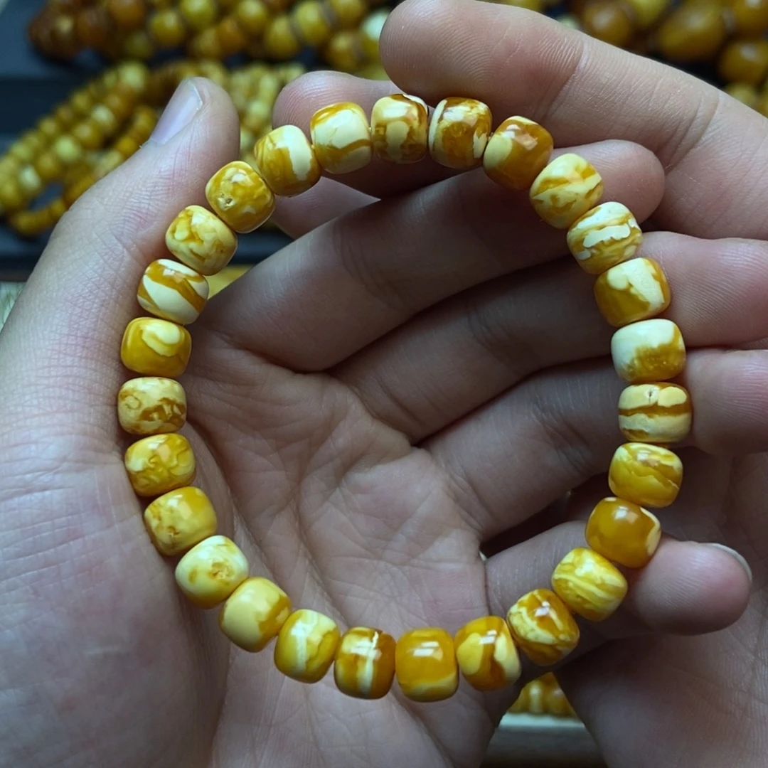 蜜蜡未镶嵌珠宝奇石