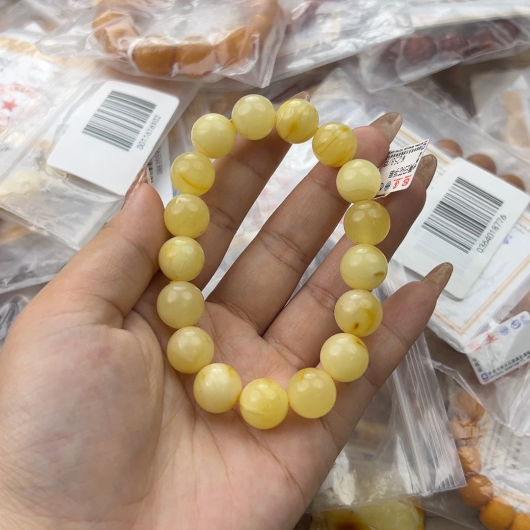 琥珀珠宝奇石未镶嵌