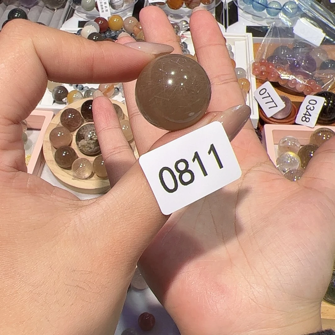 未镶嵌水晶大型摆件（非配饰）