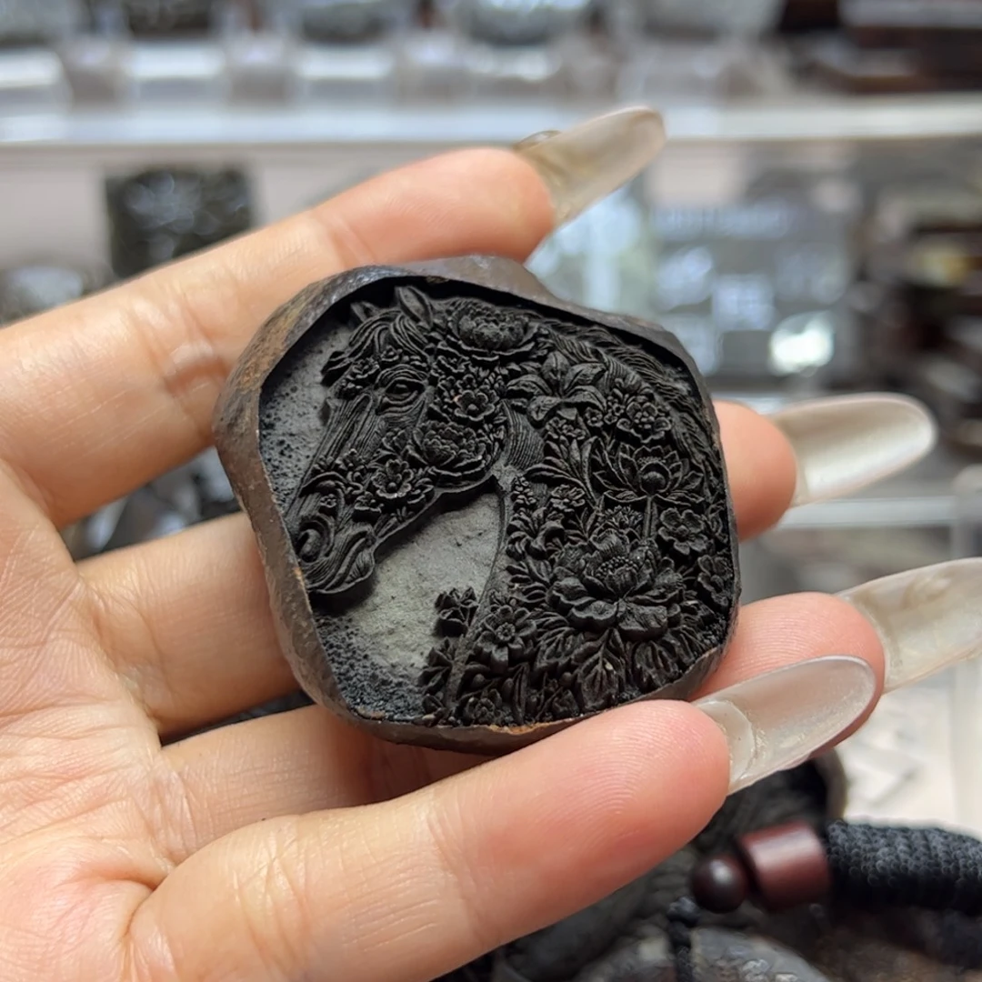 z***r小石头哈哈哈哈哈哈哈