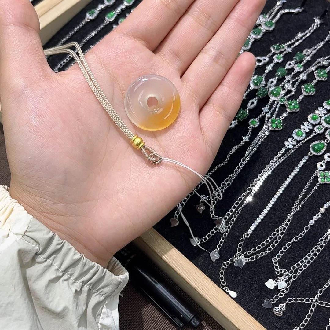 未镶嵌颈饰玛瑙/玉髓没**恼平安扣