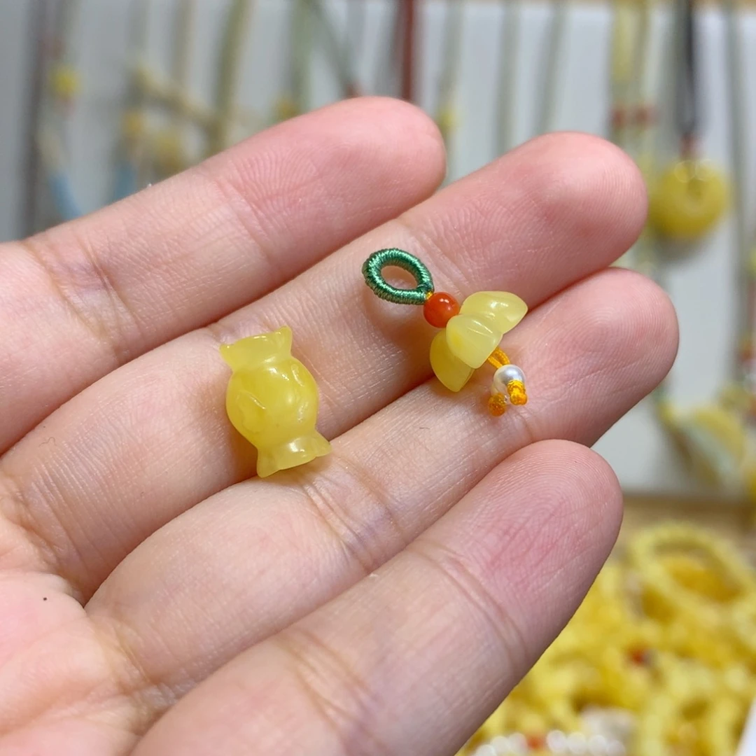 裸石琥珀18K金镶嵌配饰