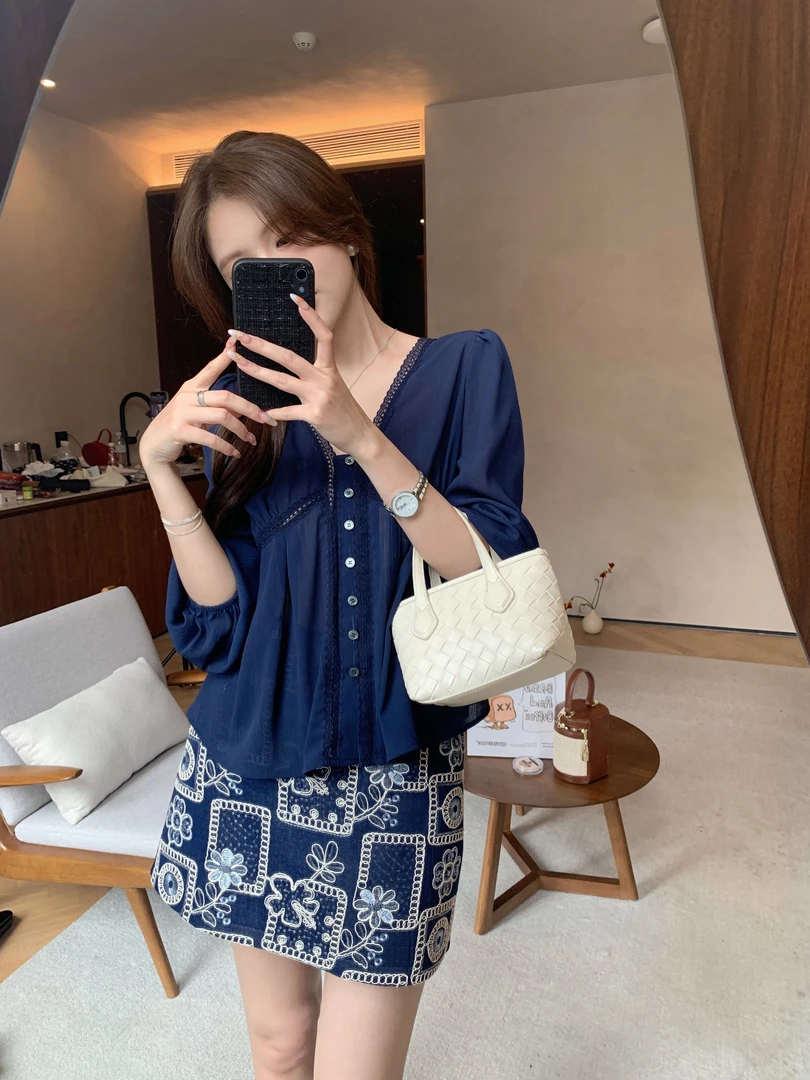 【芝士Cheese】格林尼治 春夏V领花边拼接百搭时尚长袖气质显瘦上衣