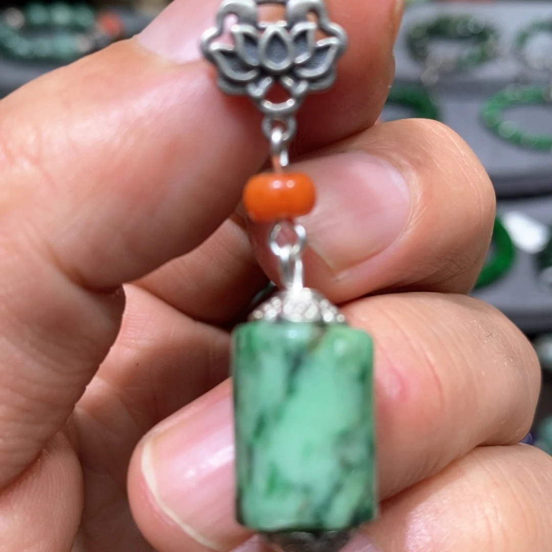 翡翠耳饰银S925镶嵌漂亮美眉